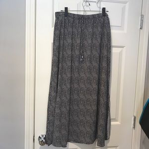 Black/White Maxi Skirt NWT